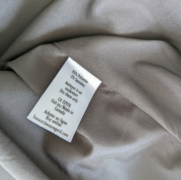 François Beauregard navy blue and gold dress, new with tag. Original value 340$+ - Picture 6 of 8